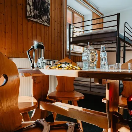 Horsky Popradske Pleso ホテル 2*